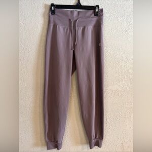 Vuori Women’s Sz Small Light Purple Joggers Athletic Gym Workout Drawstring
